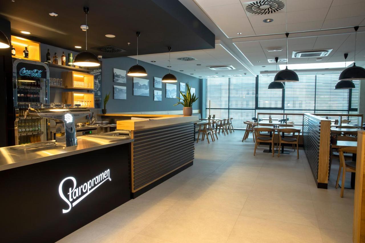 Hotel Smetanova Vsetín Εξωτερικό φωτογραφία