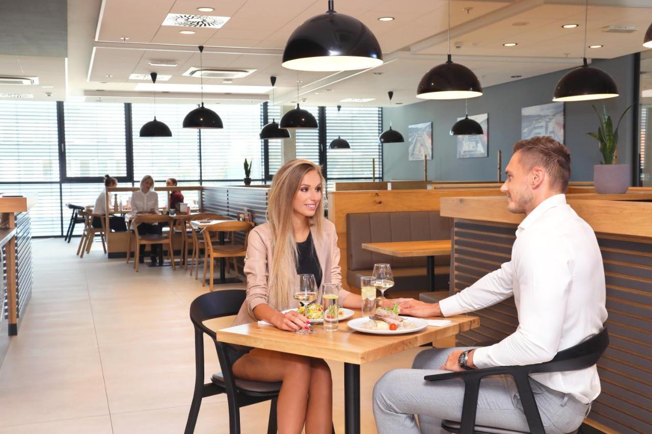 Hotel Smetanova Vsetín Εξωτερικό φωτογραφία